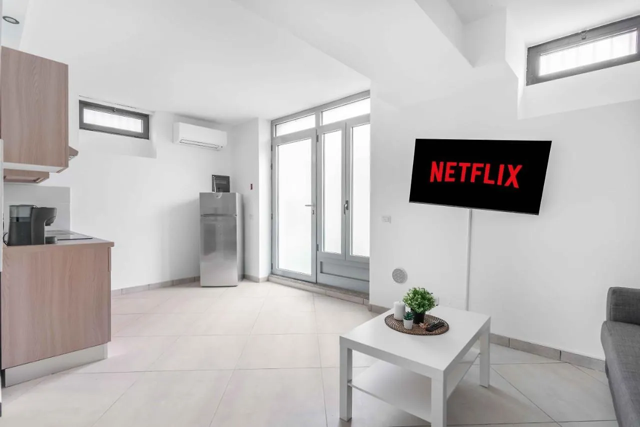Sc4 -Affori - Niguarda- Garden- Spacious- Milan Apartment